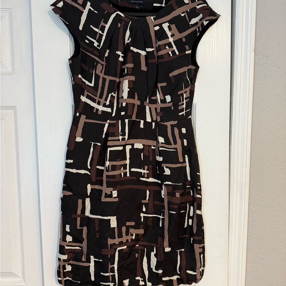 Banana Republic Black and White Ruched Sheath Dress